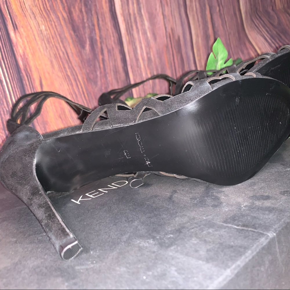 KENDALL + KYLIE Elena Heel In Black Suede - Picture 3 of 7